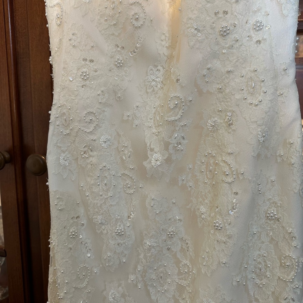 MORILEE Hand Beaded Short Sleeved Long Luxurious Wedding Gown SZ 6 $1000 MSRP - Picture 11 of 16